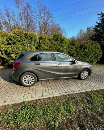 Mercedes-Benz Klasa A cena 48500 przebieg: 198000, rok produkcji 2014 z Połczyn-Zdrój małe 121